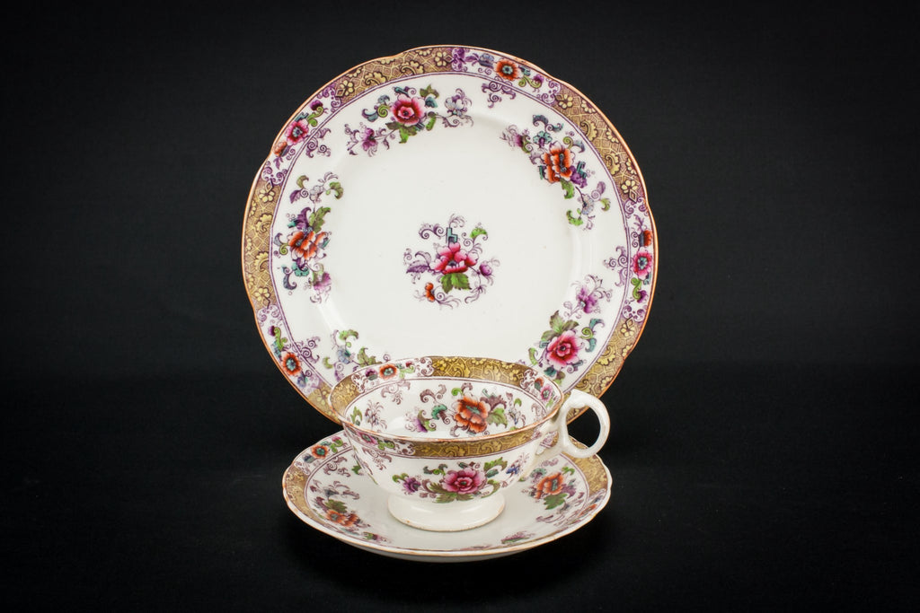 Floral tea set for four