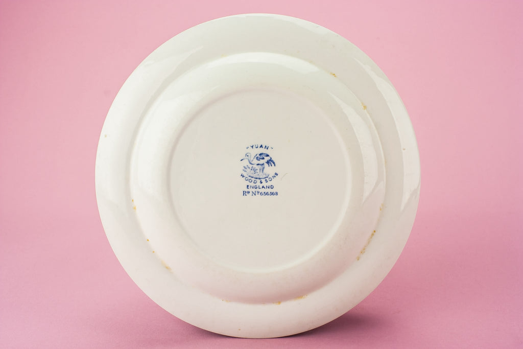 4 blue and white plates