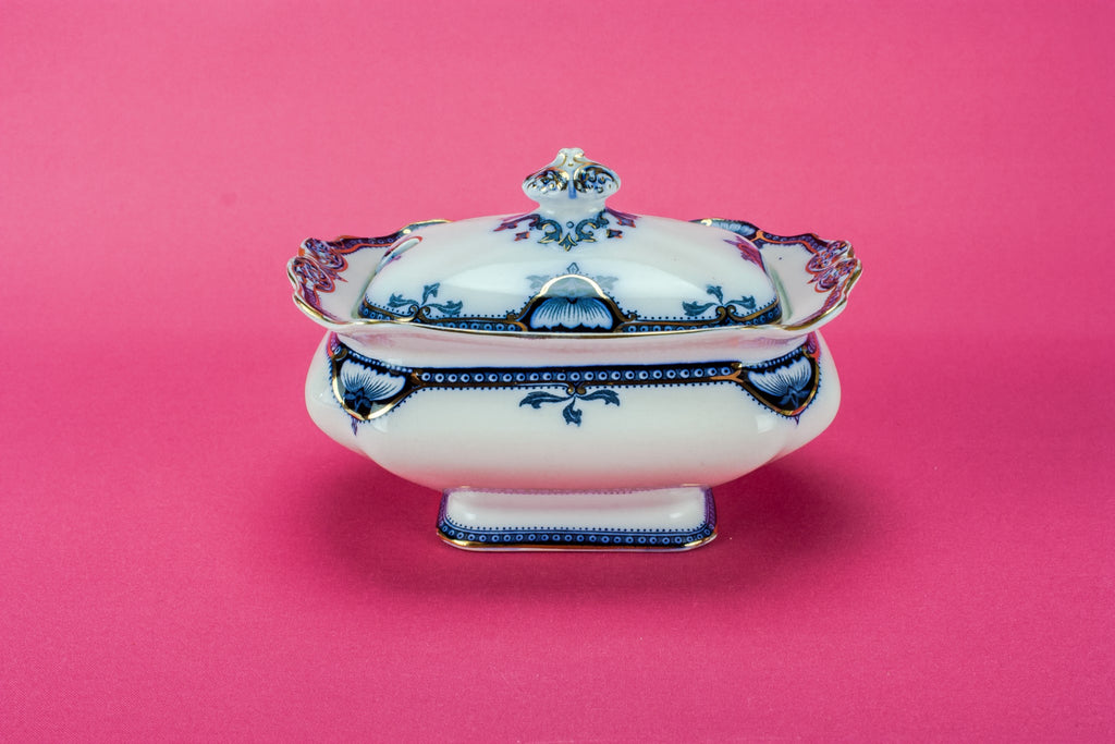 Blue and white sauce tureen