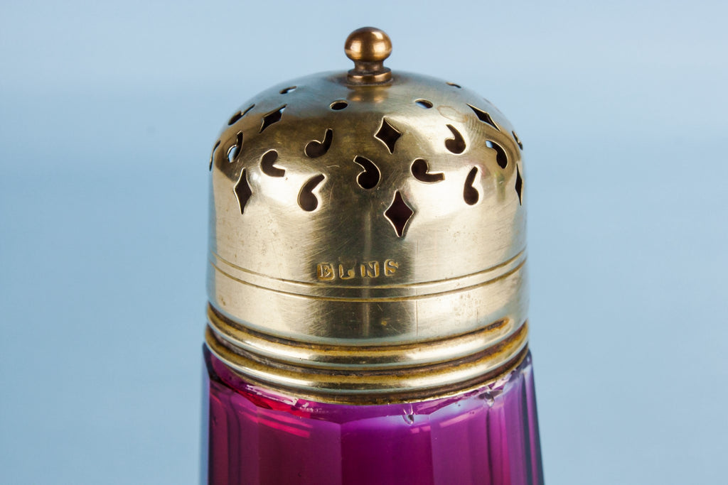 Glass sugar caster