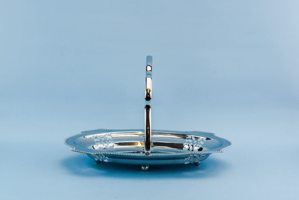 Fruit serving basket