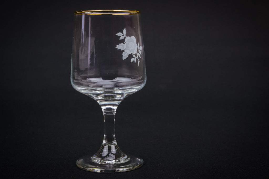 6 small wine glasses