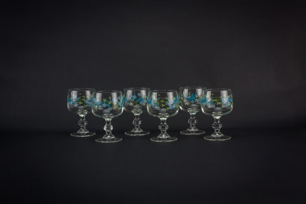 5 crystal wine glasses