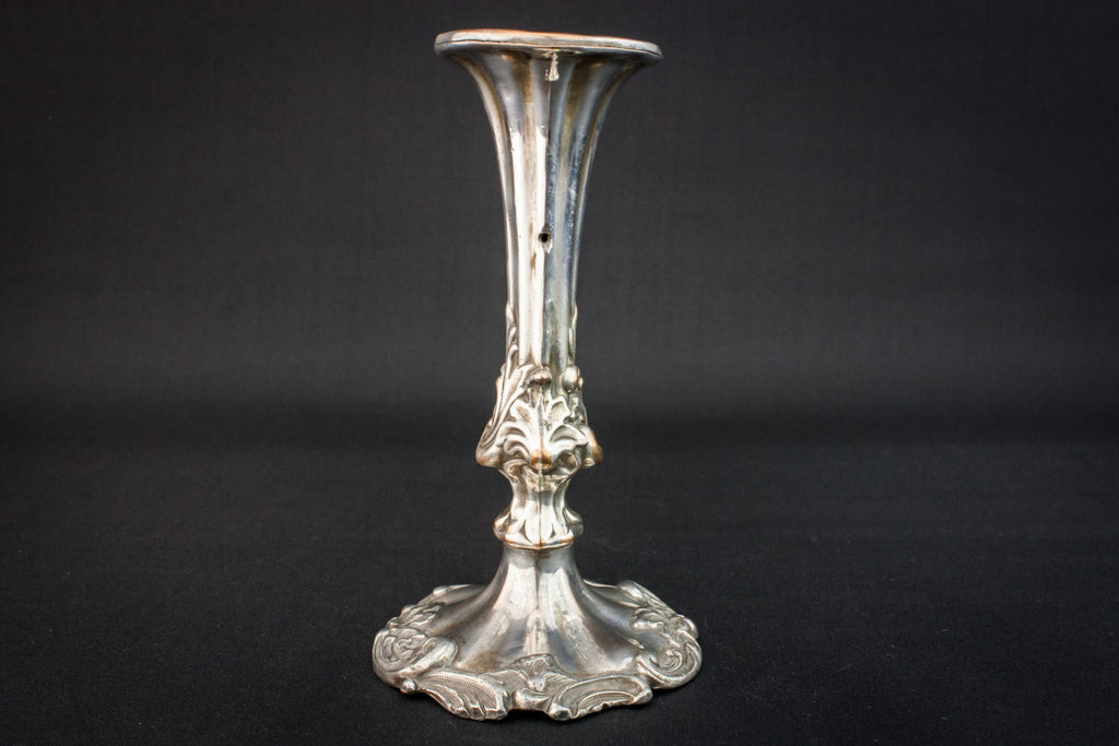 2 small candlesticks
