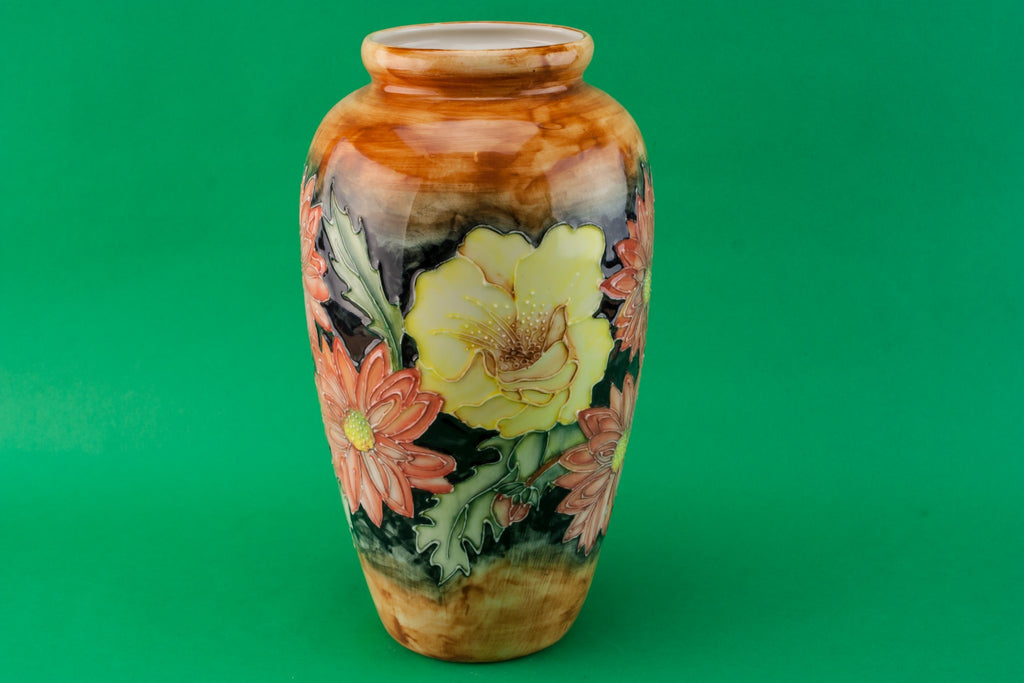 Porcelain retro vase