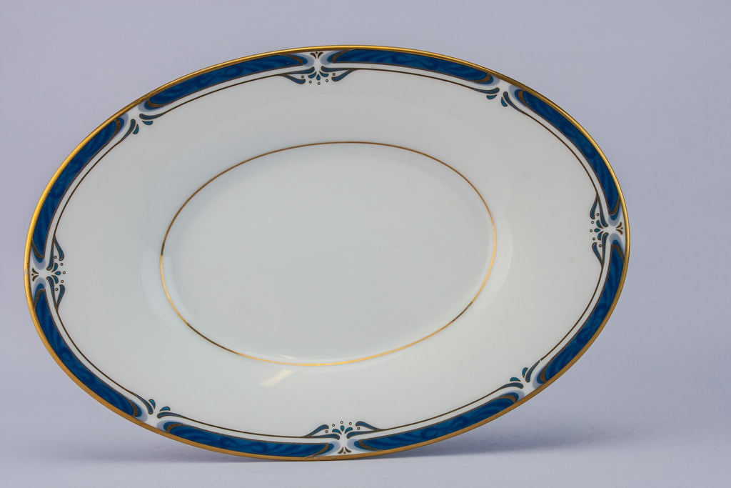 Noritake gravy boat on stand