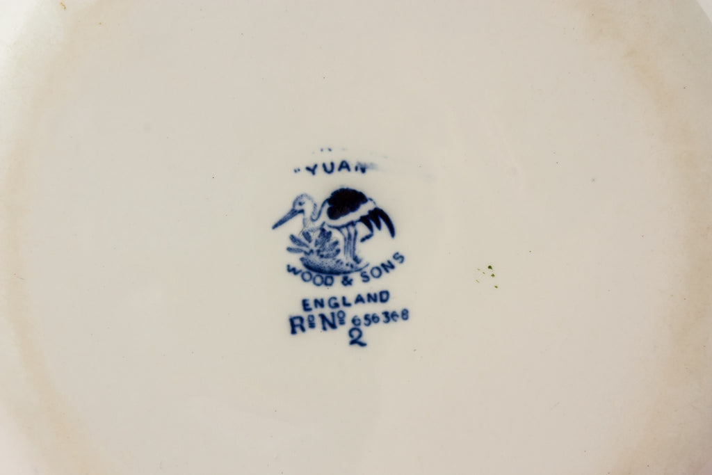 6 blue and white plates