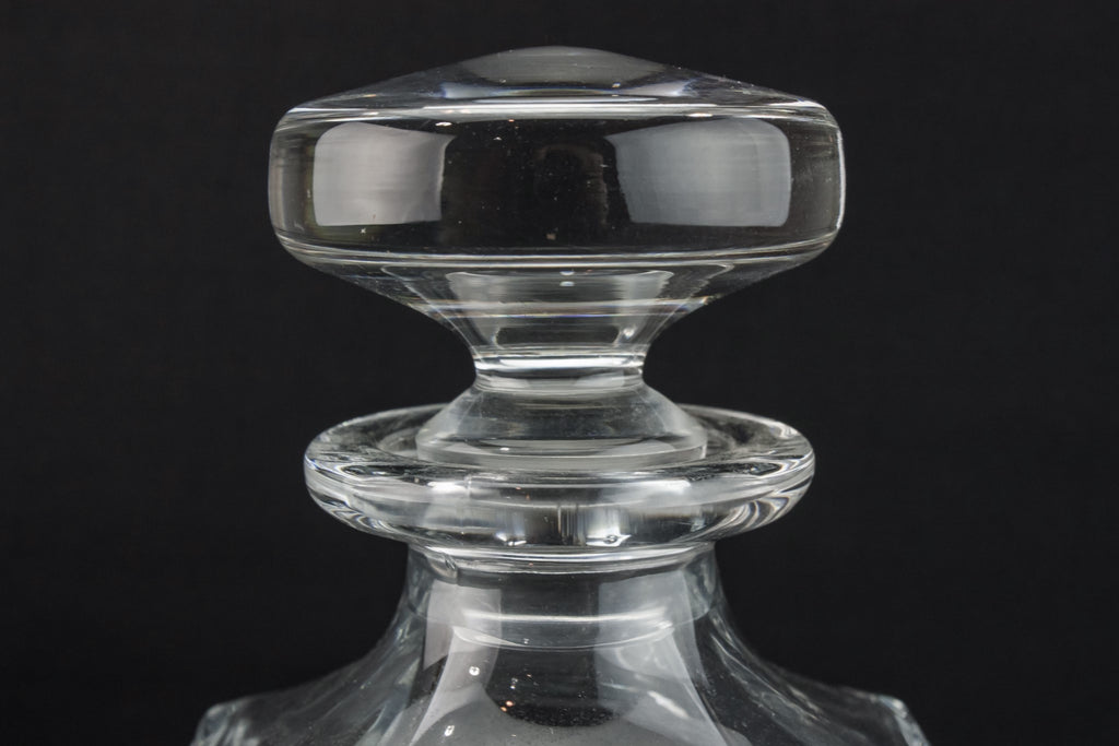 Moulded glass square decanter