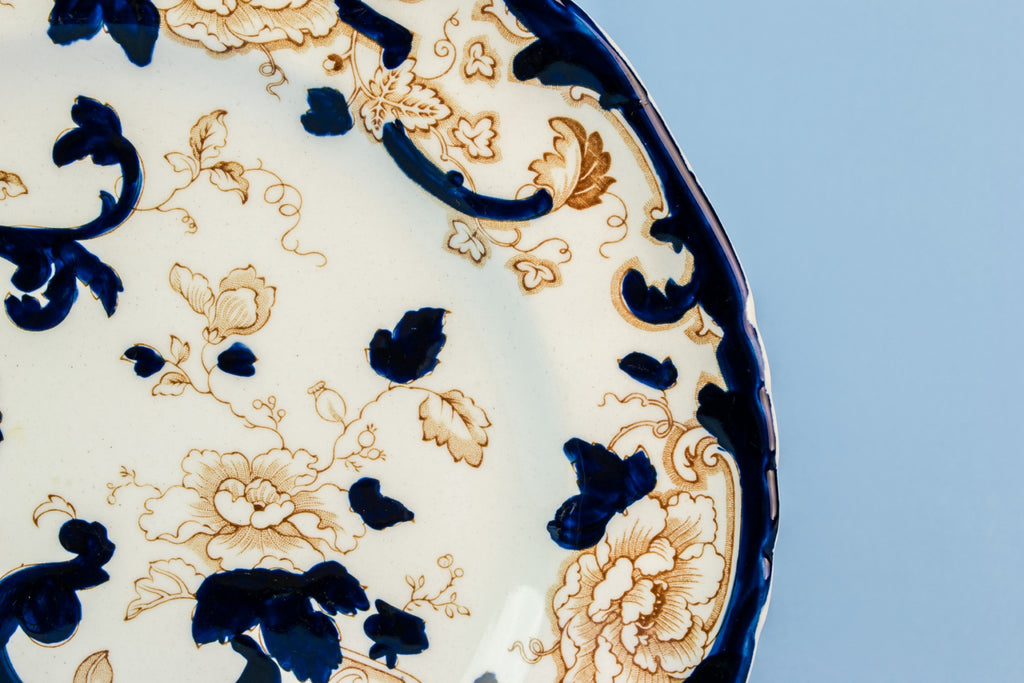 Blue and white cake plate