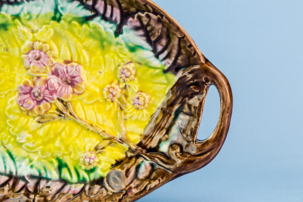 Majolica serving dish