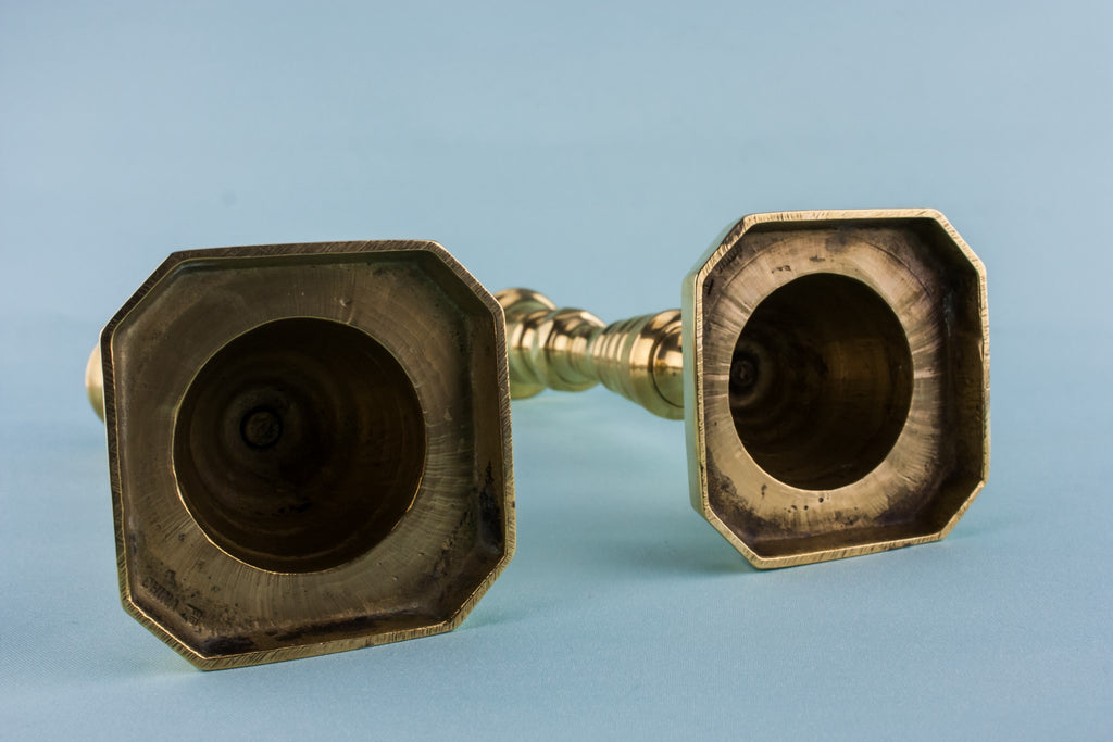 2 medium candlesticks
