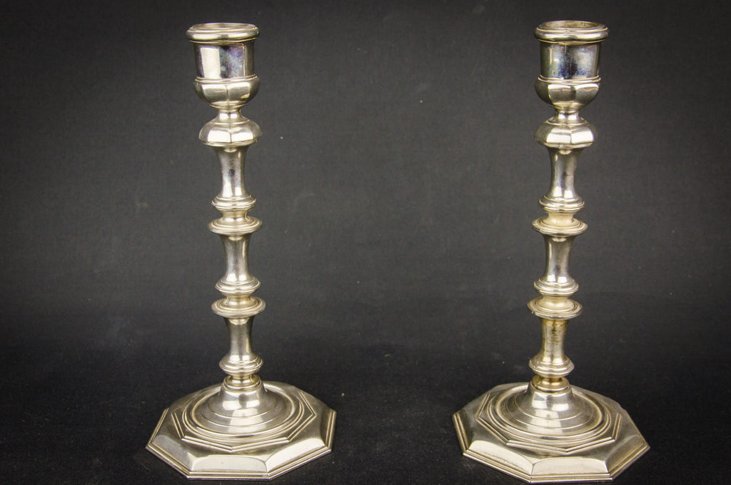 2 medium candlesticks