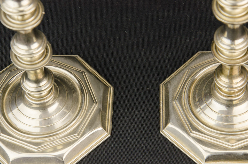 2 medium candlesticks