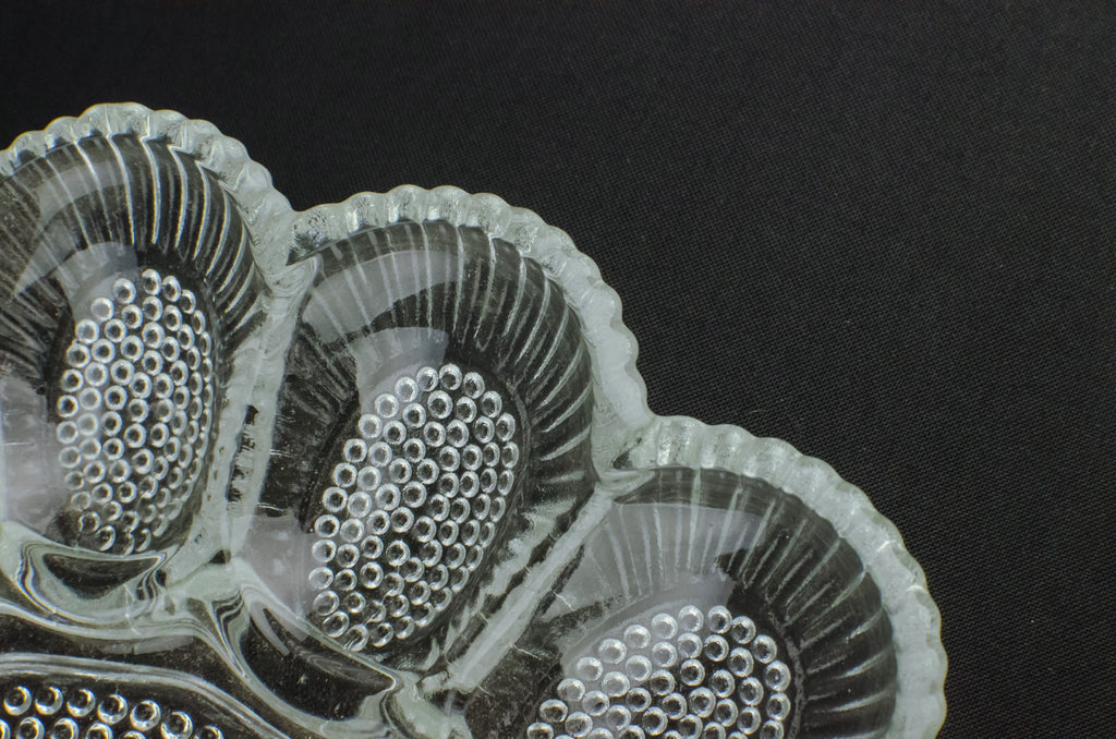 Retro glass serving dish