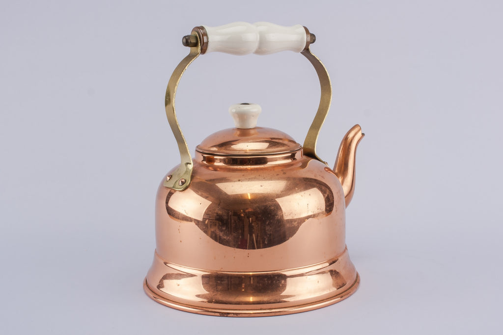 Medium copper kettle