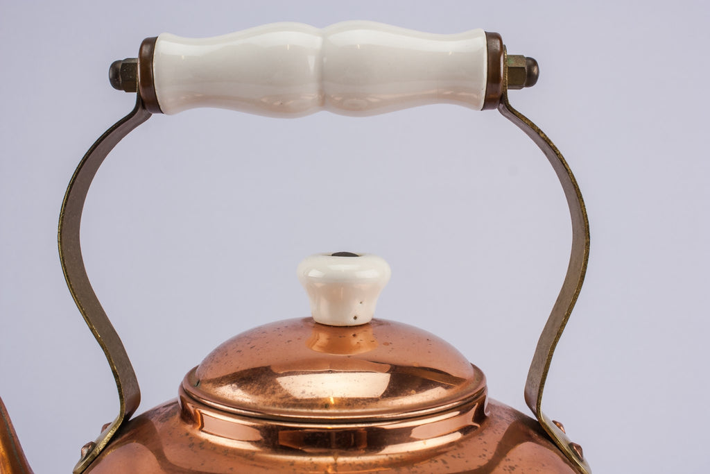 Medium copper kettle