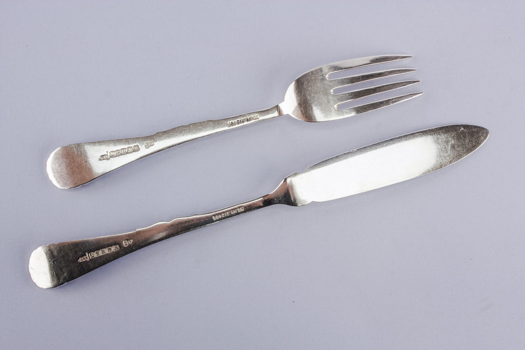 Cutlery set for twelve