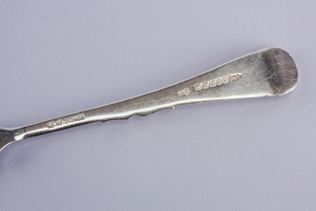 Cutlery set for twelve