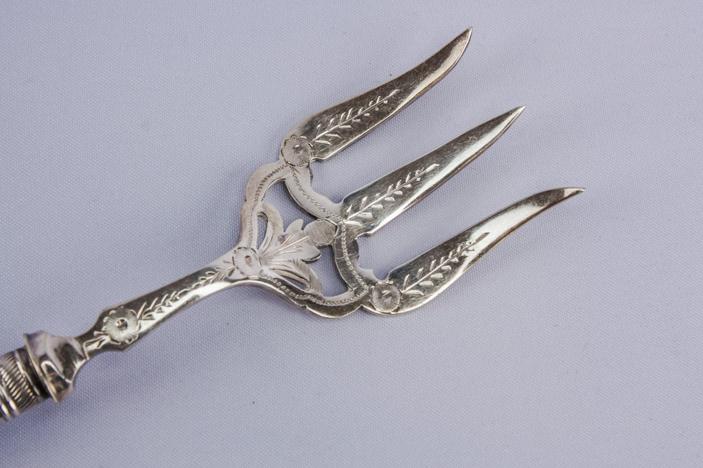 Medium serving fork