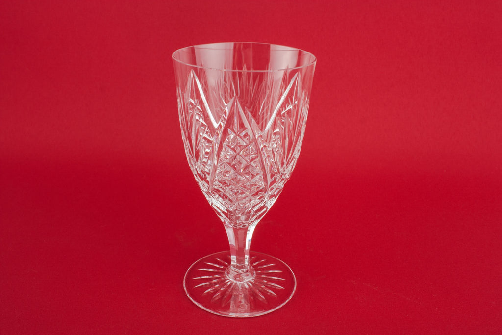 2 medium wine glasses