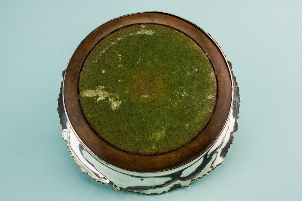 Wine bottle coaster