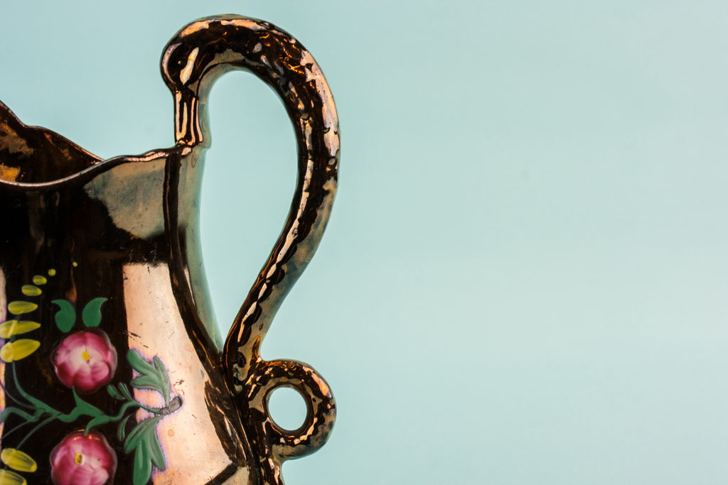 Lustre jug
