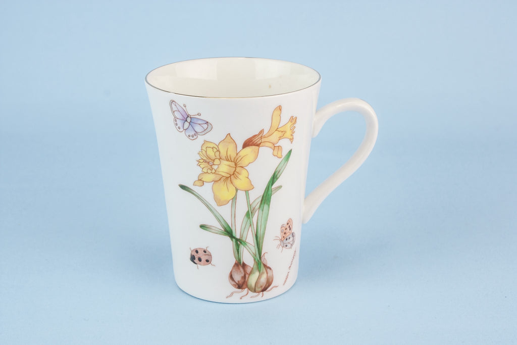 Daffodils bone china teacup