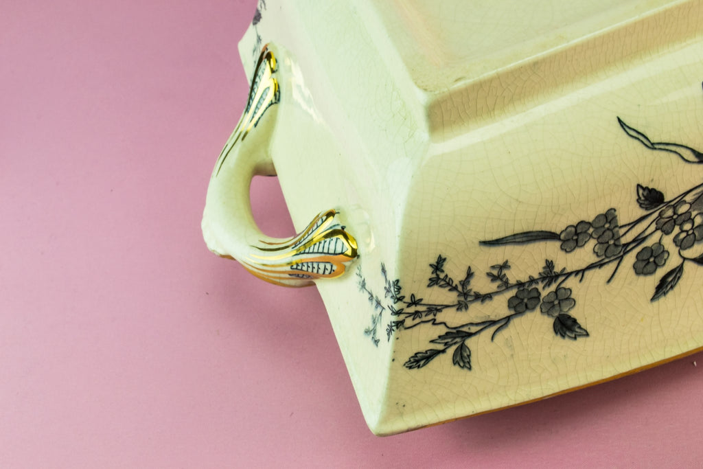 Aesthetic Movement tureen