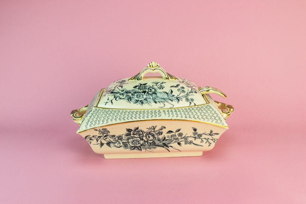 Aesthetic Movement tureen