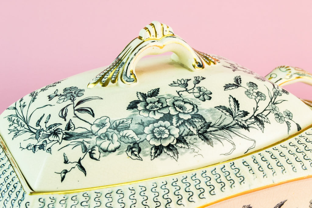 Aesthetic Movement tureen