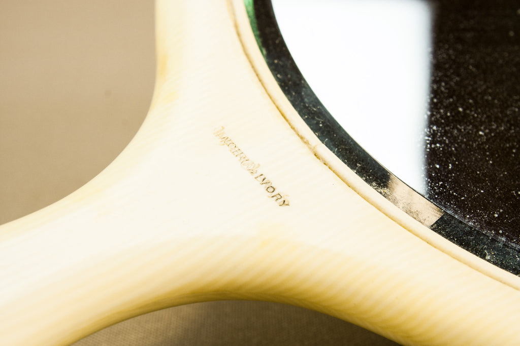 Handheld mirror