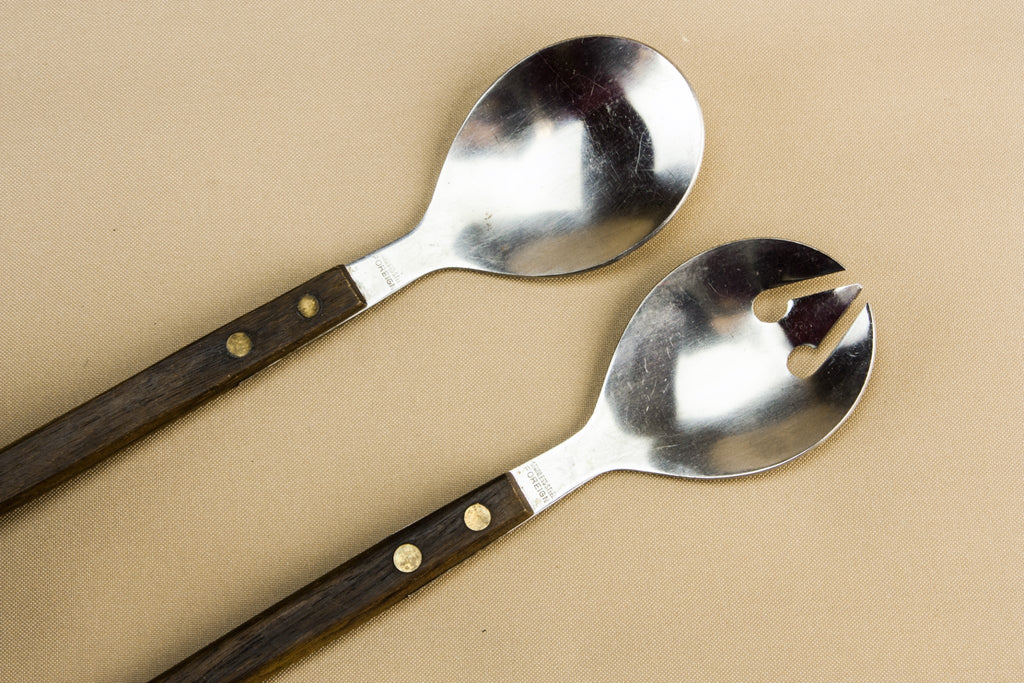 2 salad serving spoons