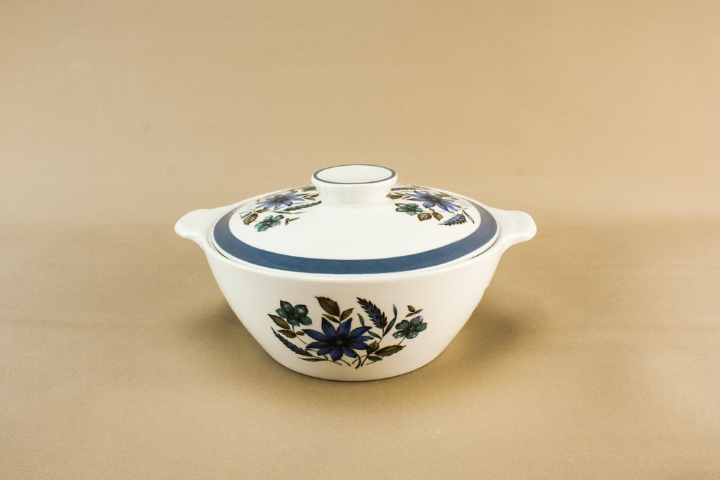 Pottery tureen and lid
