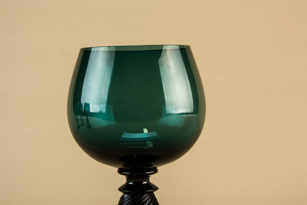 4 green wine glasses