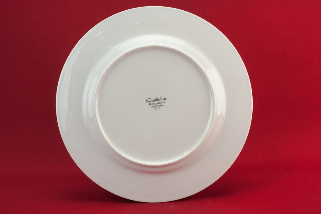 6 blue and white dinner plates
