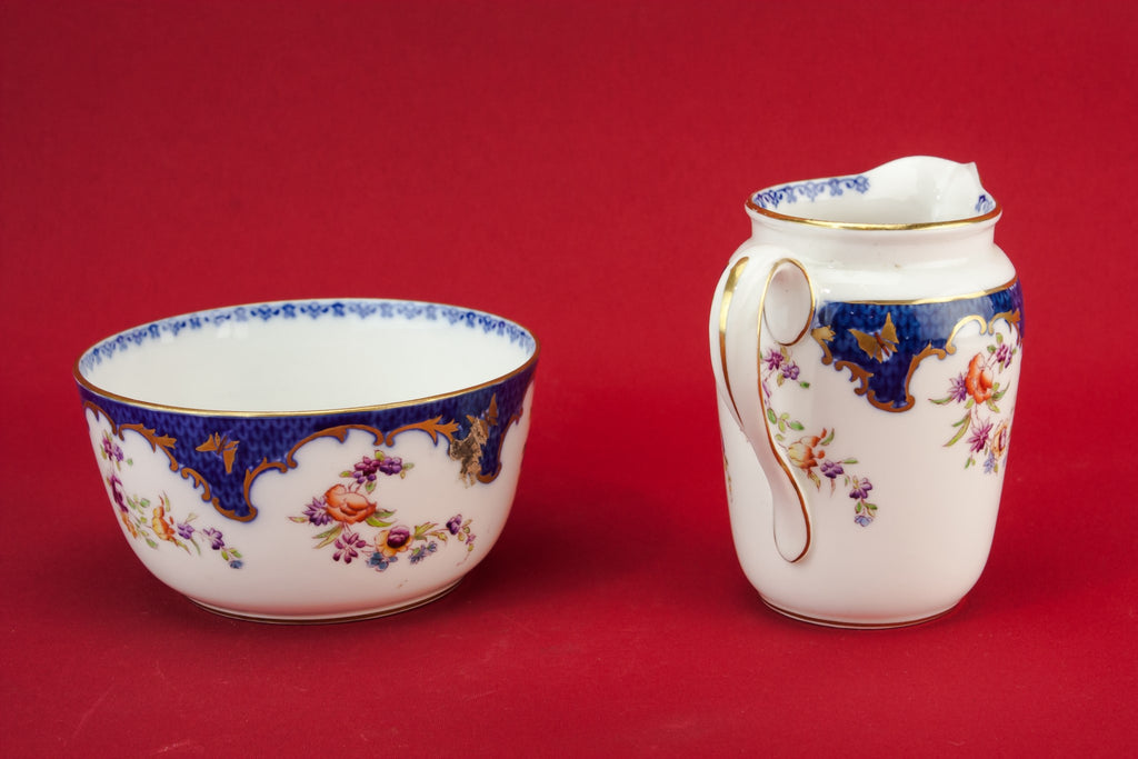 Bone china milk & sugar set