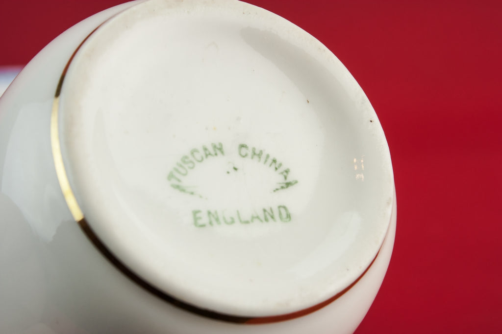 Bone china milk & sugar set