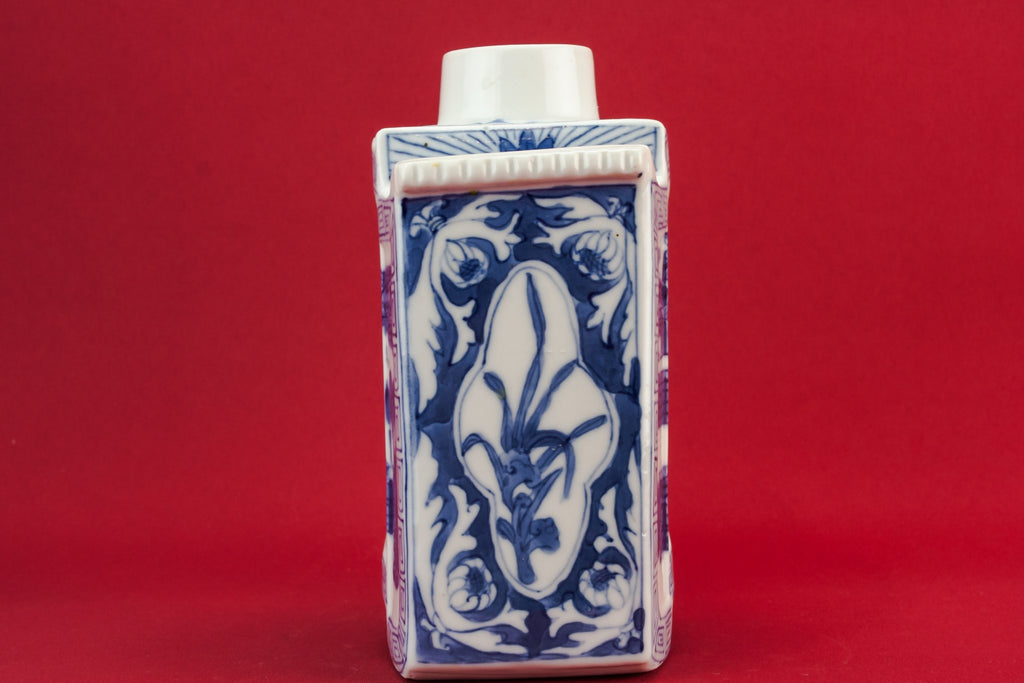 Retro porcelain vase