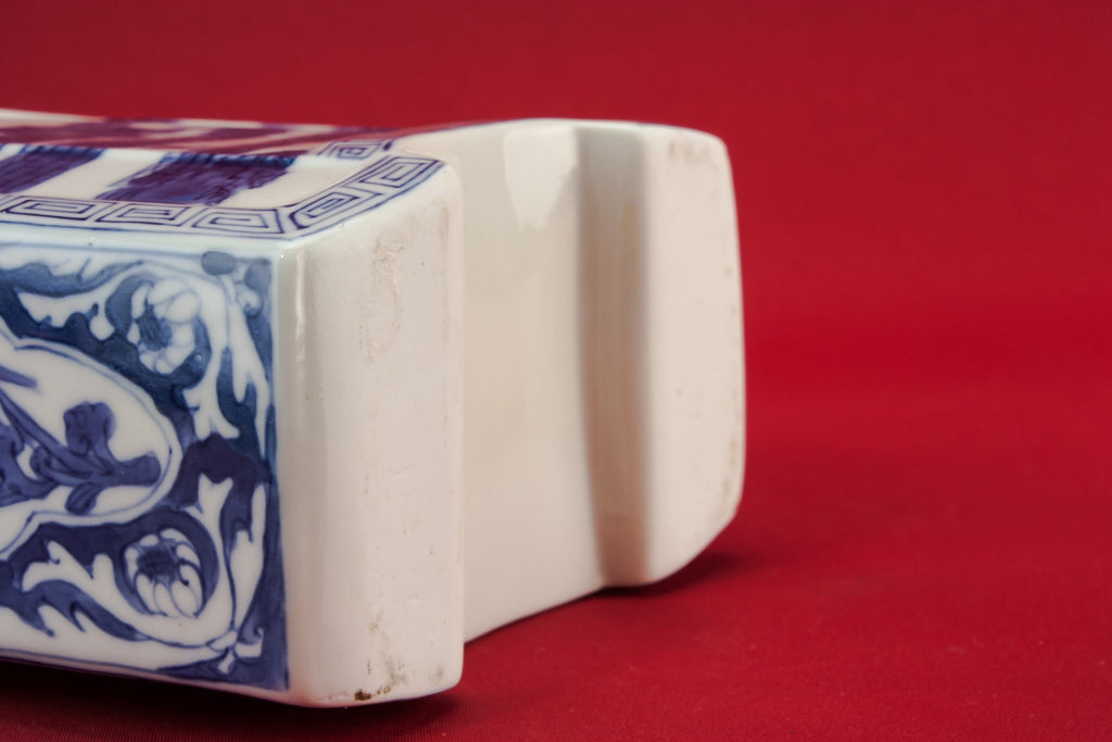Retro porcelain vase
