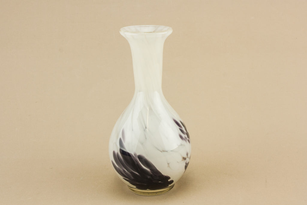 Medium glass vase