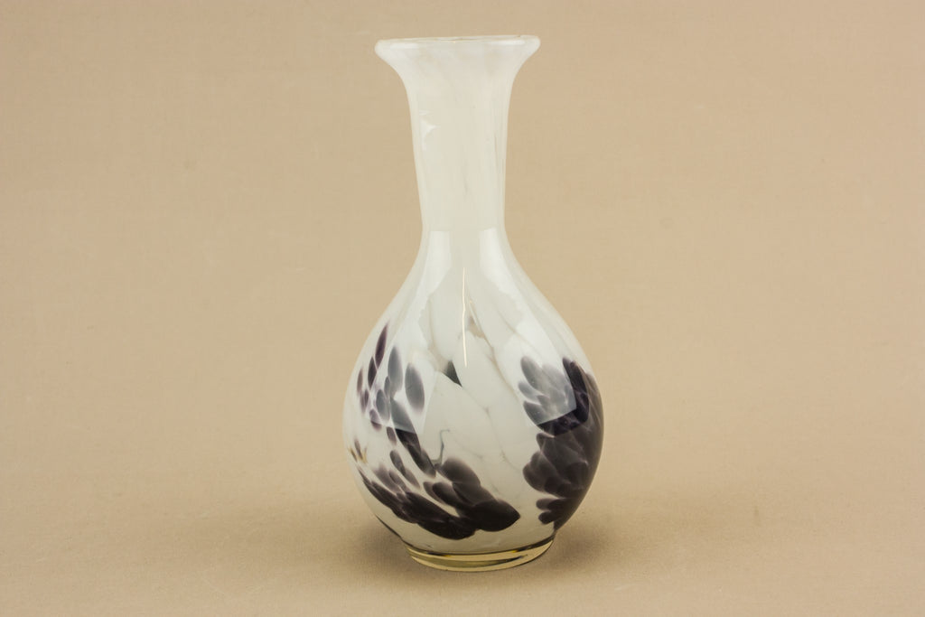 Medium glass vase