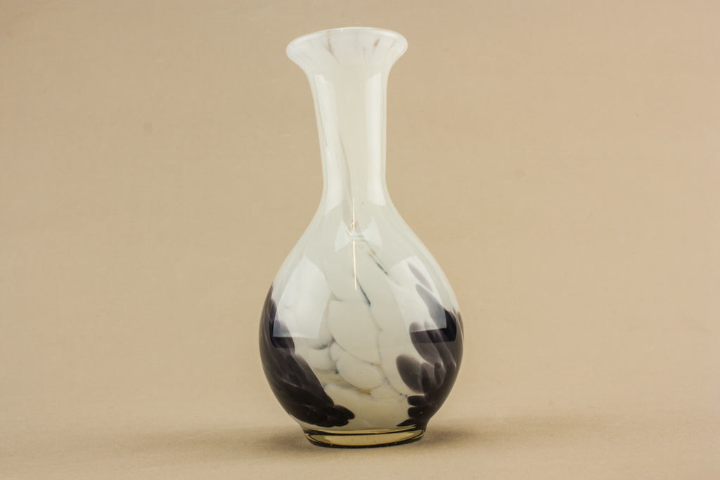 Medium glass vase