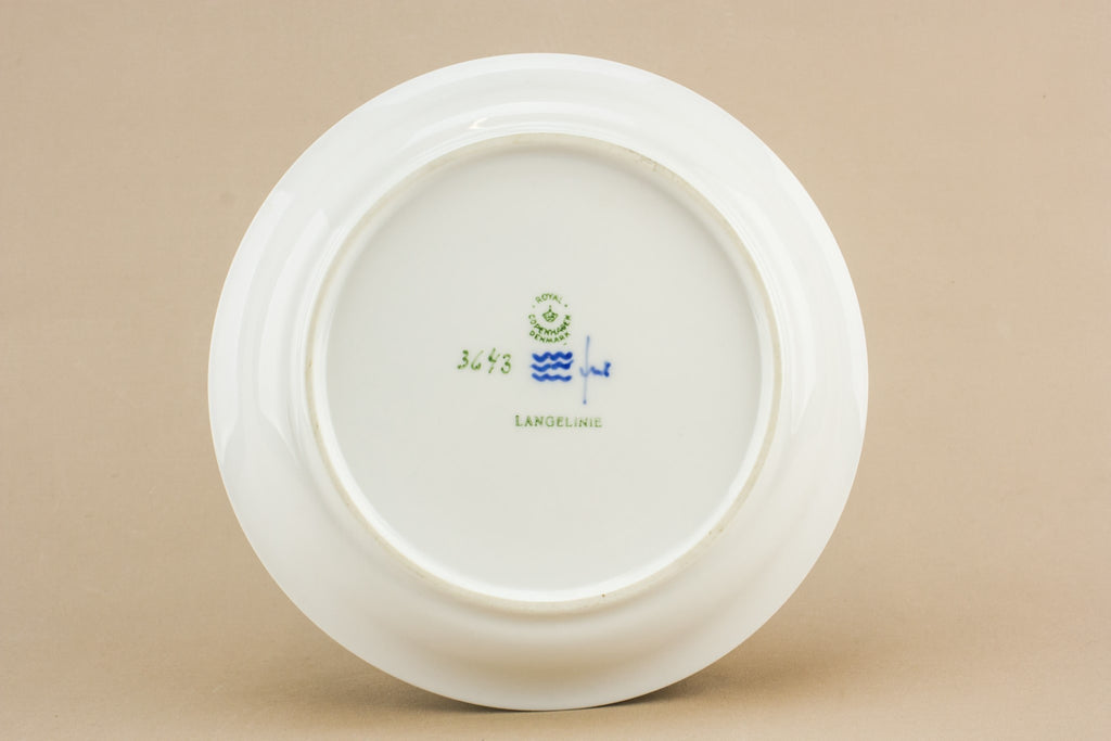 Retro porcelain bowl