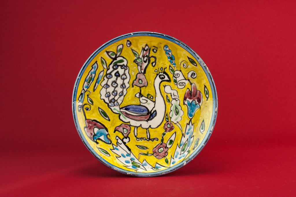 Pottery serving dish