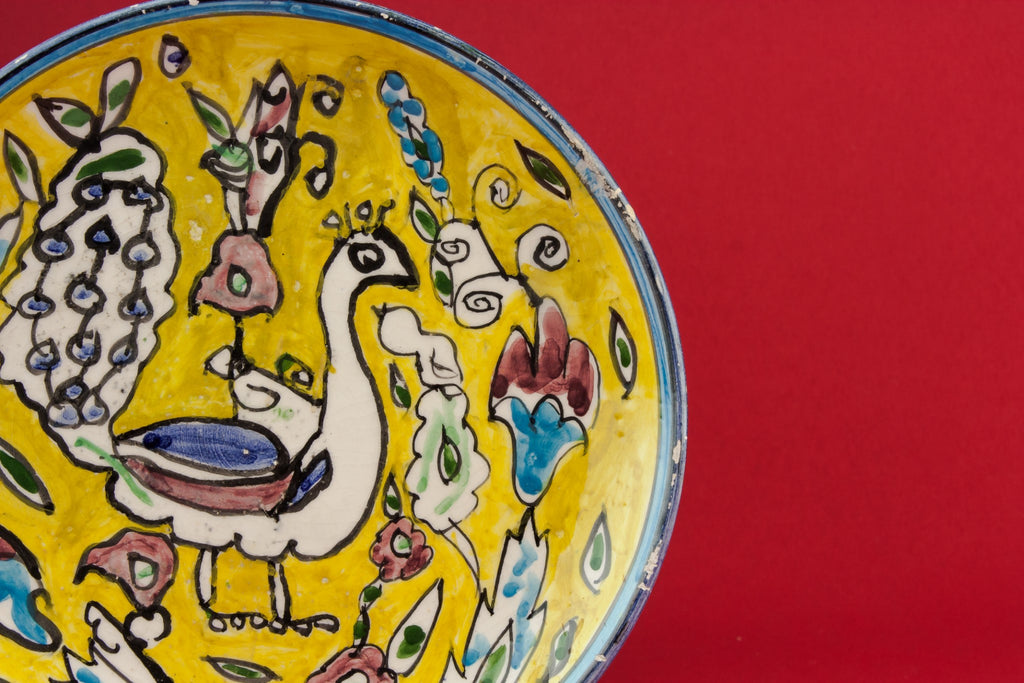 Pottery serving dish
