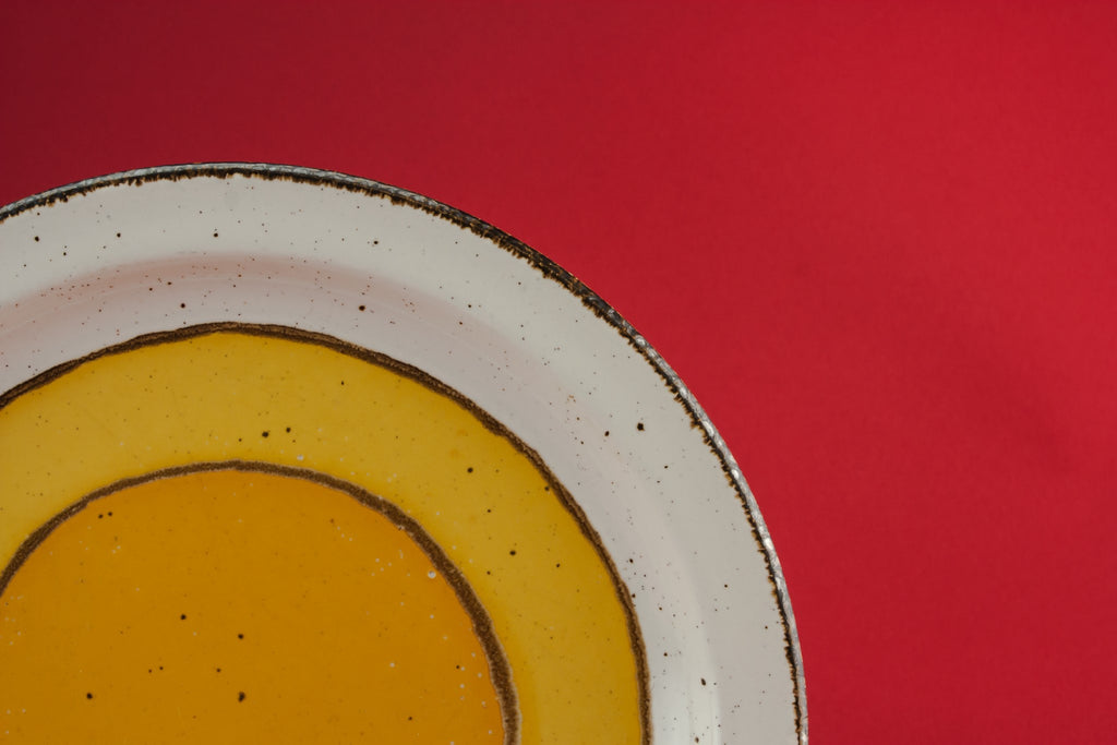 6 pottery dinner plates