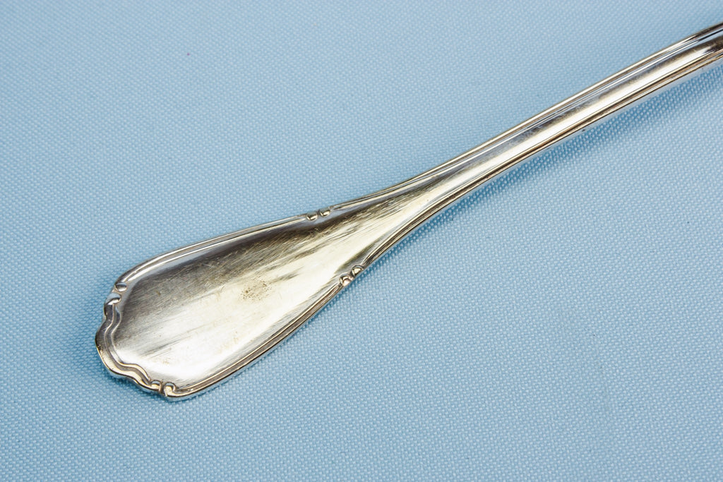 4 dessert forks