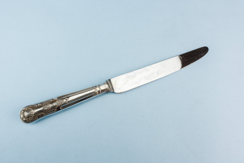 6 dinner knives