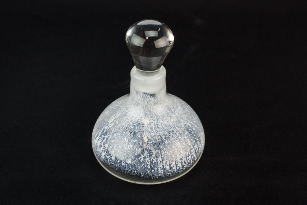 White glass condiment pot