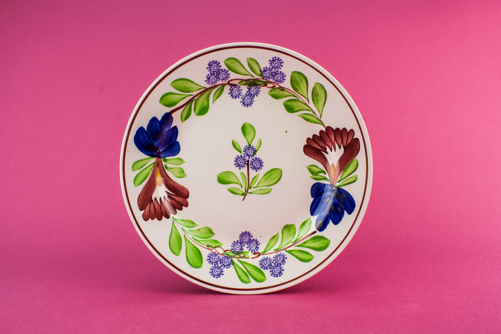 Pottery serving dish
